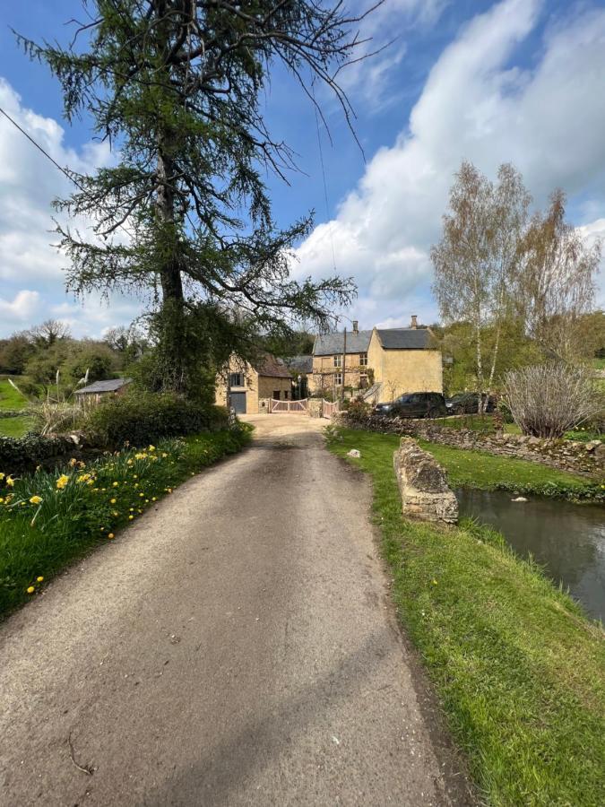 Luxury Country Cottage With A View Enstone Exterior photo